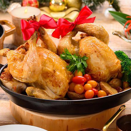 Shin Furano Prince Hotel Buitenkant foto A whole roasted chicken