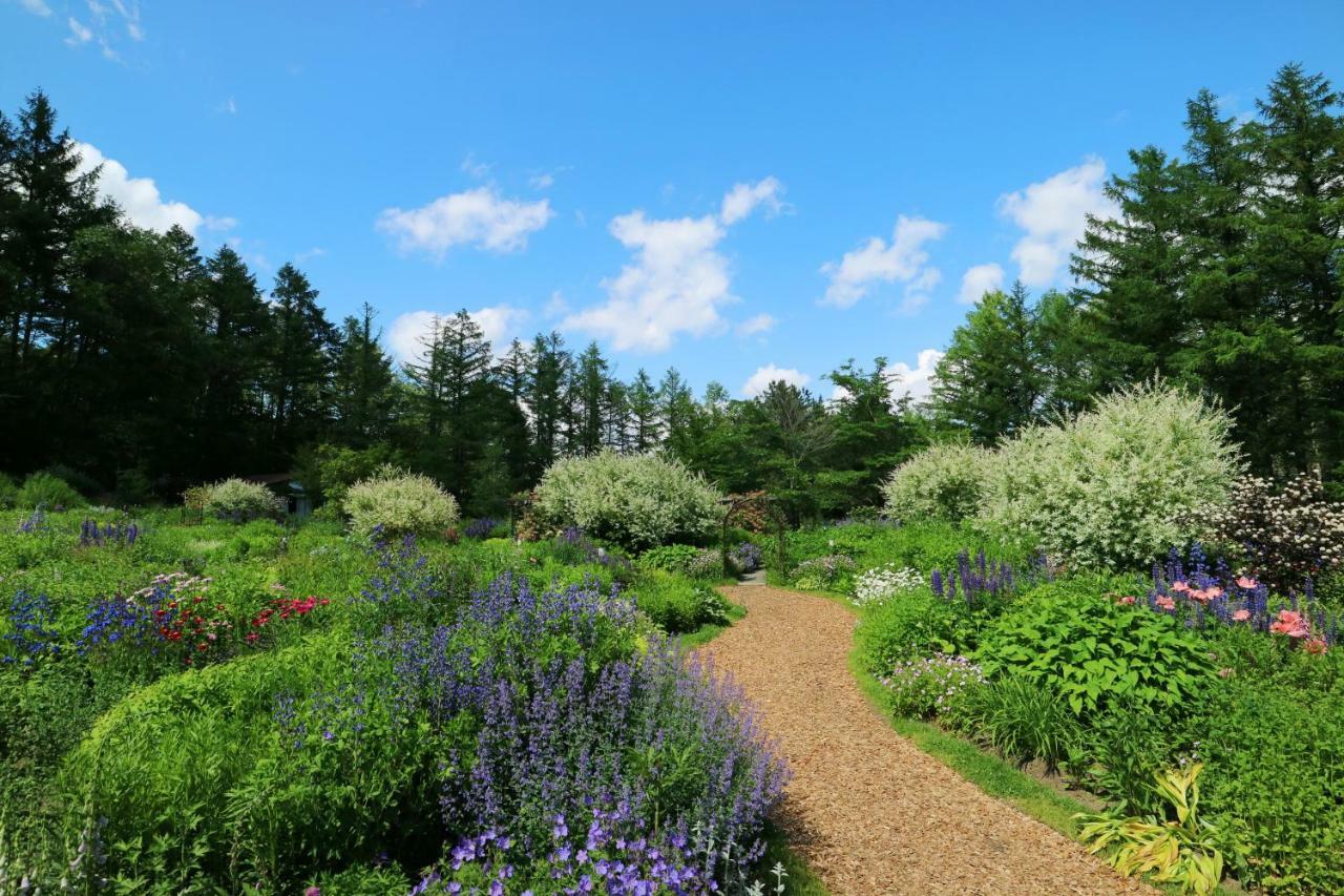 Shin Furano Prince Hotel Buitenkant foto The Gardens of the Gulf